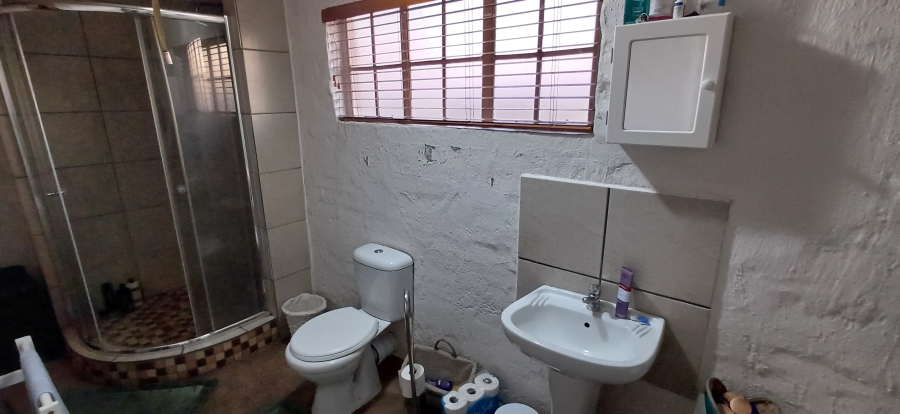 7 Bedroom Property for Sale in Harpington A H North West